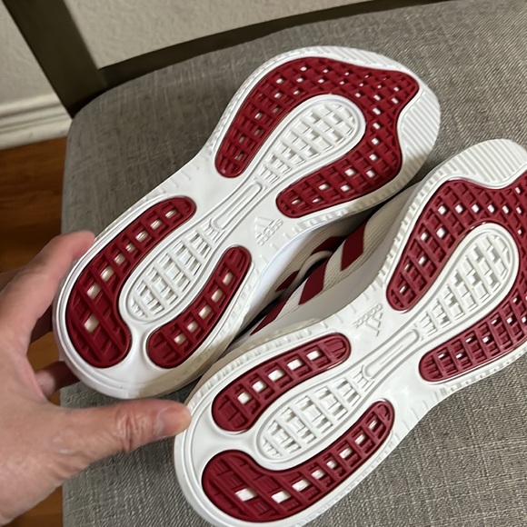 Adidas shoes Size 6.5 new without tag white with red strips - Picture 4 of 6